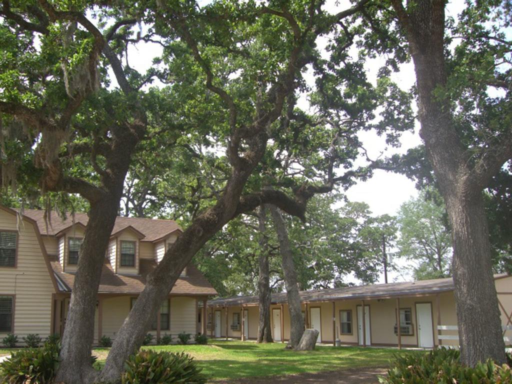 Hempstead Country Inn & Suites Exterior photo